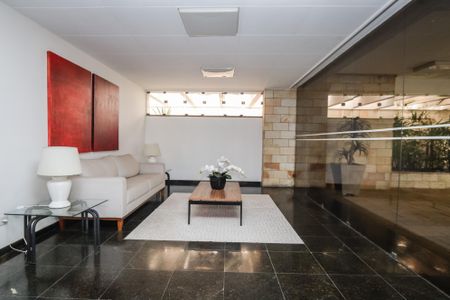 Apartamento à venda com 119m², 3 quartos e 2 vagas Apartamento à venda com 119m², 3 quartos e 2 vagasHall de Entrada