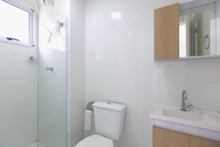 Banheiro de apartamento à venda com 1 quarto, 24m² em Vila Campanela, São Paulo