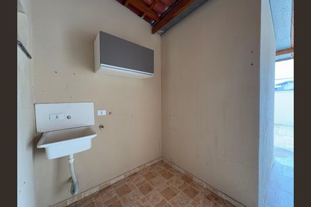 Apartamento à venda com 90m², 2 quartos e 1 vaga Apartamento à venda com 90m², 2 quartos e 1 vagaLavanderia