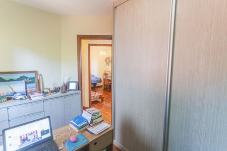 Apartamento à venda com 93m², 3 quartos e 2 vagasQuarto 2