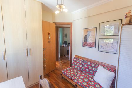 Apartamento à venda com 93m², 3 quartos e 2 vagasQuarto 