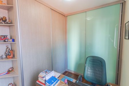 Apartamento à venda com 93m², 3 quartos e 2 vagasQuarto 