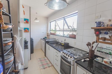 Apartamento à venda com 93m², 3 quartos e 2 vagasCozinha