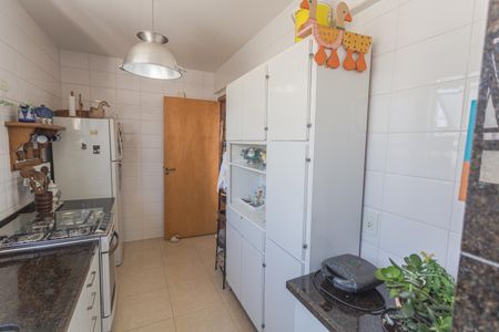 Apartamento à venda com 93m², 3 quartos e 2 vagasCozinha