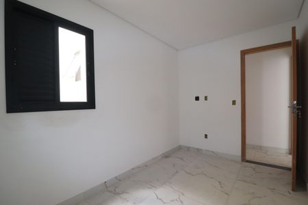 Apartamento à venda com 140m², 3 quartos e 2 vagasQuarto 2