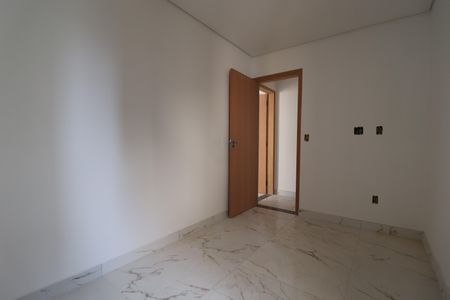 Apartamento à venda com 140m², 3 quartos e 2 vagasQuarto 2