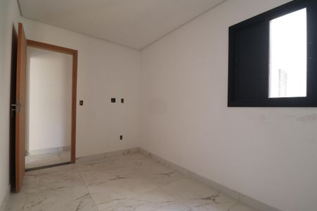 Apartamento à venda com 140m², 3 quartos e 2 vagasQuarto 2