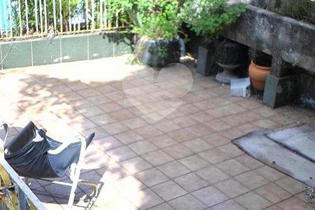 Casa à venda com 3 quartos, 109m² em Jardim das Bandeiras, São Paulo