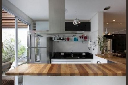 Casa à venda com 2 quartos, 110m² em Bosque da Saúde, São Paulo