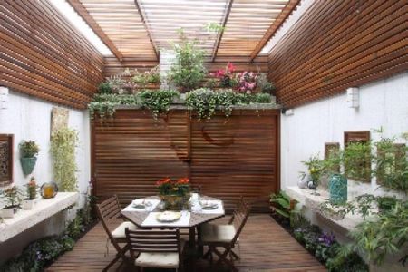 Casa à venda com 110m², 2 quartos e 2 vagas