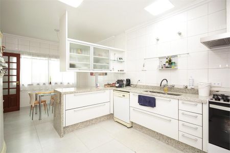 Casa à venda com 4 quartos, 364m² em Brooklin, São Paulo