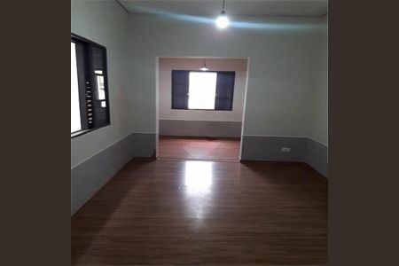 Casa à venda com 2 quartos, 130m² em Vila Monumento, São Paulo