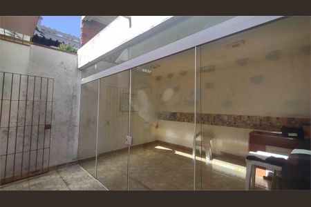 Casa à venda com 97m², 3 quartos e 4 vagas