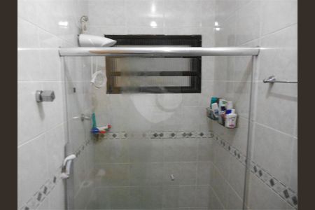 Casa à venda com 97m², 3 quartos e 4 vagas