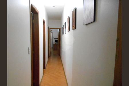 Casa à venda com 97m², 3 quartos e 4 vagas