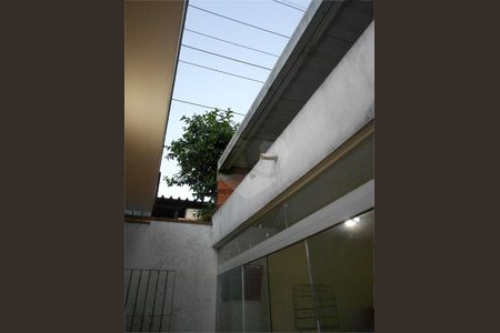Casa à venda com 97m², 3 quartos e 4 vagas