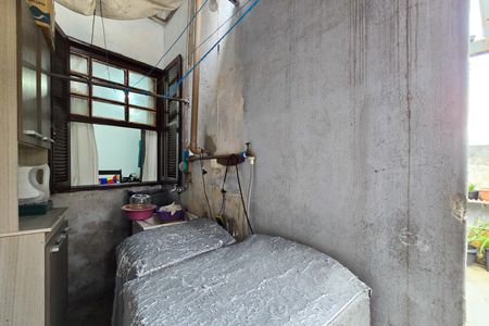 Casa à venda com 102m², 2 quartos e 1 vagaÁrea de Serviço