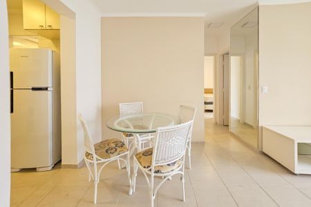 Apartamento para alugar com 78m², 2 quartos e 1 vagaSala