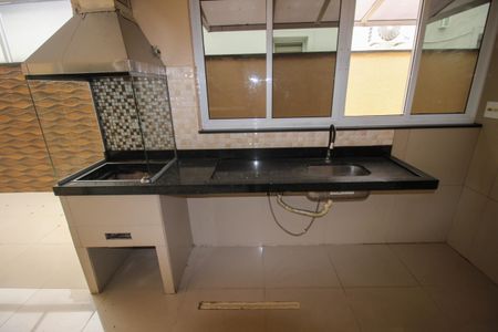 Casa de condomínio para alugar com 250m², 3 quartos e 4 vagasChurrasqueira