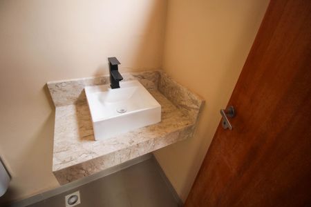 Casa de condomínio para alugar com 250m², 3 quartos e 4 vagasLavabo