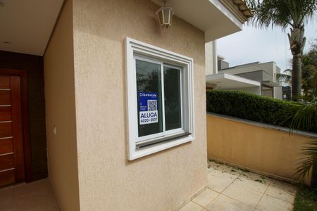 Casa de condomínio para alugar com 250m², 3 quartos e 4 vagasPlaca