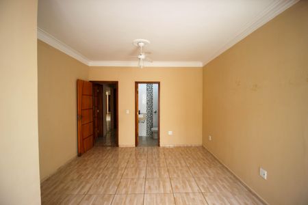 Casa de condomínio para alugar com 250m², 3 quartos e 4 vagasSuíte 3