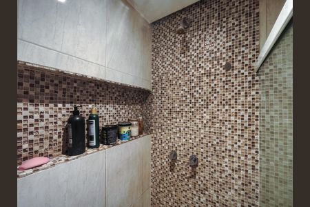 Apartamento à venda com 178m², 3 quartos e 2 vagas Apartamento à venda com 178m², 3 quartos e 2 vagasBanheiro da Suíte 1