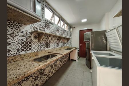 Apartamento à venda com 178m², 3 quartos e 2 vagas Apartamento à venda com 178m², 3 quartos e 2 vagasÁrea comum - Salão de festas