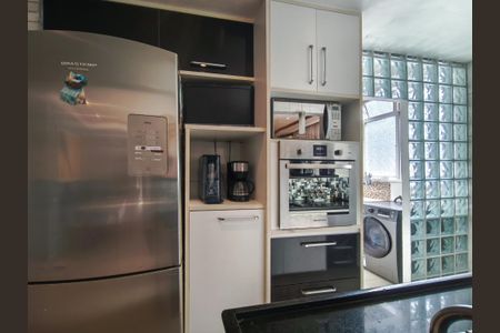 Apartamento à venda com 178m², 3 quartos e 2 vagas Apartamento à venda com 178m², 3 quartos e 2 vagasCozinha