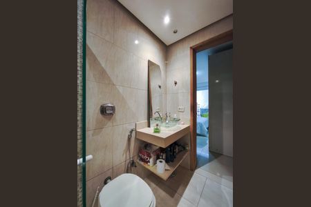 Apartamento à venda com 178m², 3 quartos e 2 vagas Apartamento à venda com 178m², 3 quartos e 2 vagasBanheiro da Suíte 1