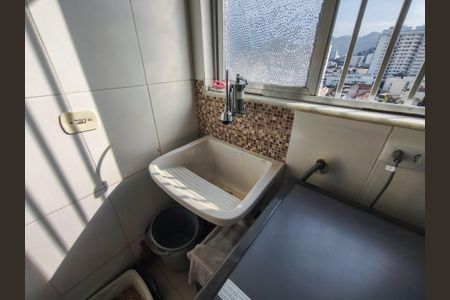 Apartamento à venda com 178m², 3 quartos e 2 vagas Apartamento à venda com 178m², 3 quartos e 2 vagasÁrea de Serviço