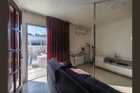 Apartamento à venda com 178m², 3 quartos e 2 vagas Apartamento à venda com 178m², 3 quartos e 2 vagasSala