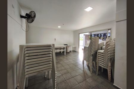 Apartamento à venda com 178m², 3 quartos e 2 vagas Apartamento à venda com 178m², 3 quartos e 2 vagasÁrea comum - Salão de festas