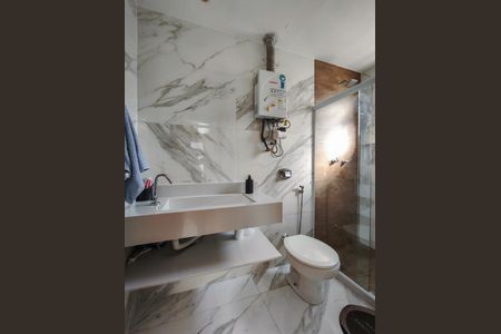 Apartamento à venda com 178m², 3 quartos e 2 vagas Apartamento à venda com 178m², 3 quartos e 2 vagasBanheiro da Suíte 2