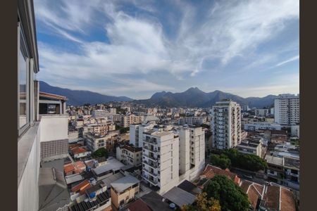 Apartamento à venda com 178m², 3 quartos e 2 vagas Apartamento à venda com 178m², 3 quartos e 2 vagasVista do Terraço