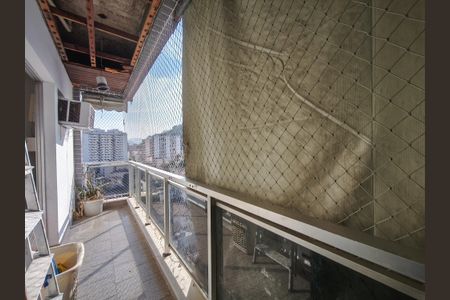 Apartamento à venda com 178m², 3 quartos e 2 vagas Apartamento à venda com 178m², 3 quartos e 2 vagasVaranda da Suíte 1