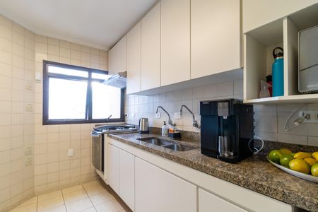 Apartamento à venda com 301m², 3 quartos e 3 vagas Apartamento à venda com 301m², 3 quartos e 3 vagasCozinha