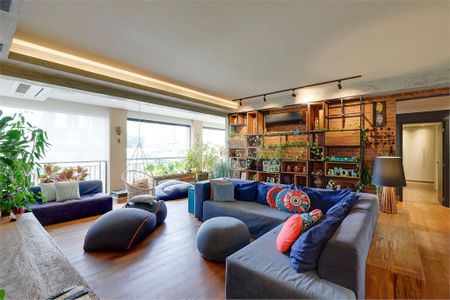 Apartamento à venda com 4 quartos, 207m² em Jardim Panorama, São Paulo