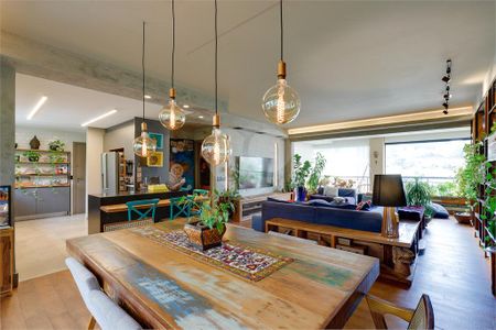 Apartamento à venda com 4 quartos, 207m² em Jardim Panorama, São Paulo