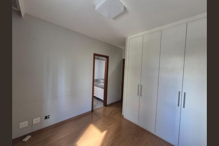 Apartamento à venda com 174m², 4 quartos e 3 vagas