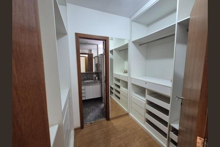Apartamento à venda com 174m², 4 quartos e 3 vagas
