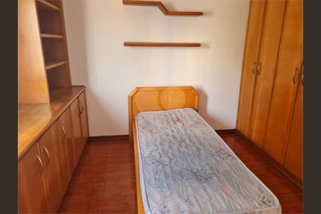 Casa à venda com 2 quartos, 250m² em Jardim Ivana, São Paulo