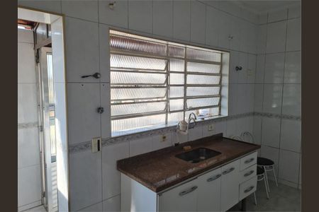 Casa à venda com 2 quartos, 250m² em Jardim Ivana, São Paulo