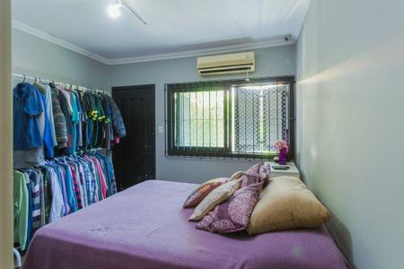 Casa à venda com 3 quartos, 252m² em Chácara das Pedras, Porto Alegre