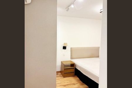 Apartamento à venda com 2 quartos, 68m² em Aclimação, São Paulo
