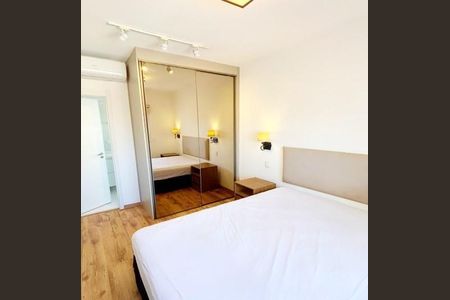 Apartamento à venda com 2 quartos, 68m² em Aclimação, São Paulo
