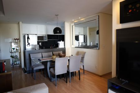 Sala de apartamento à venda com 3 quartos, 71m² em Usina Piratininga, São Paulo