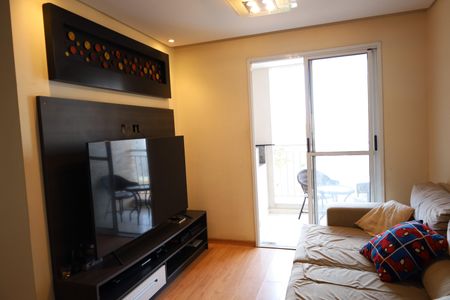 Sala de apartamento à venda com 3 quartos, 71m² em Usina Piratininga, São Paulo