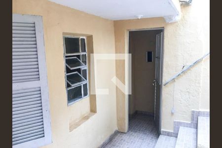 Casa para alugar com 40m², 1 quarto e sem vaga