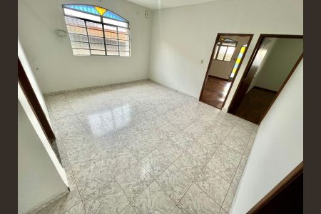Casa para alugar com 160m², 3 quartos e 1 vaga Casa para alugar com 160m², 3 quartos e 1 vagaSala 2